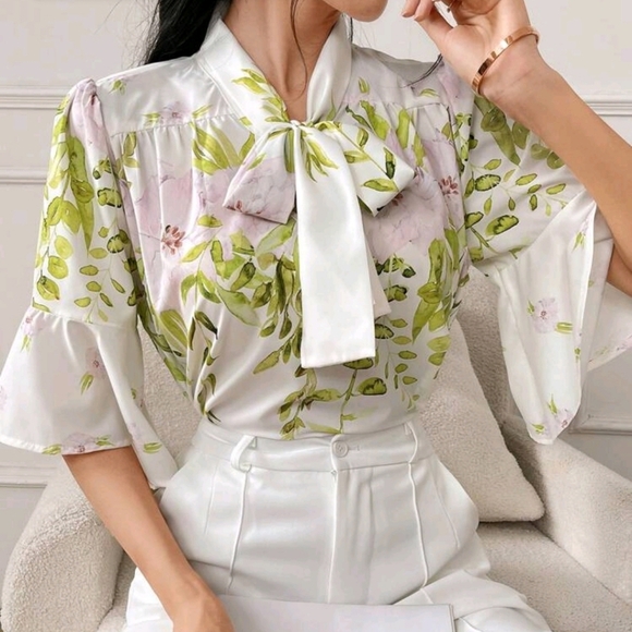 Women's Tie-Neck Floral Printed Elegant Summer Blouse - Picture 1 of 5